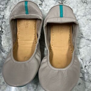 Tieks Taupe Leather Ballet Flats with Turquoise Stripe